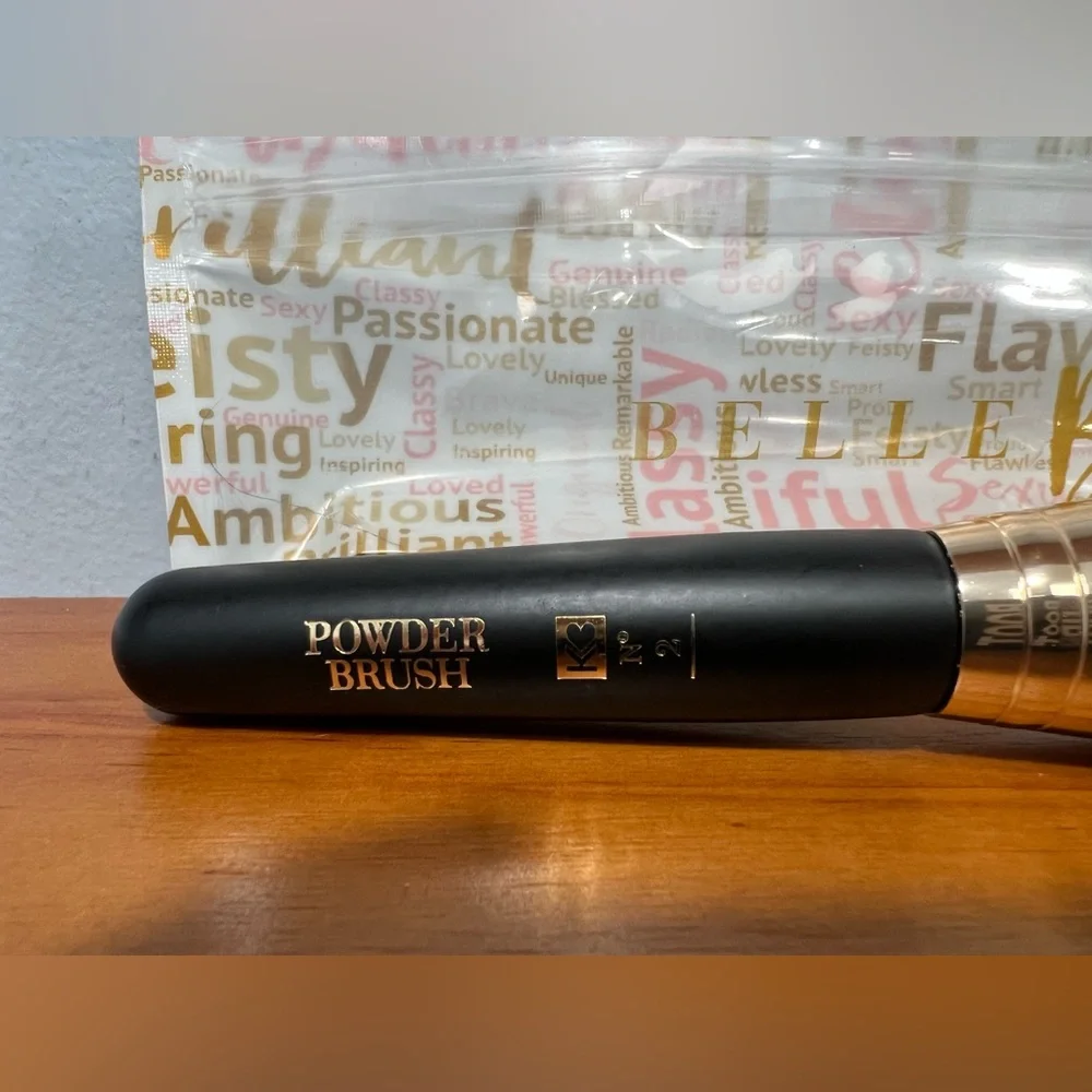 BELLE BEAUTY By Kim Gravel NEW Powder Brush New in Package Never Used